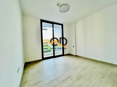LUXURY 1BHK FALAT RANT 55K 2 WASHROOM WITH BULCONEY VIP VIEW PARIM LOCATION AREA