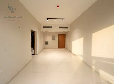 2 Bedrooms + Living Room (Second Occupancy) | Balcony | Built-in Wardrobes | Gym | Free Maintenance