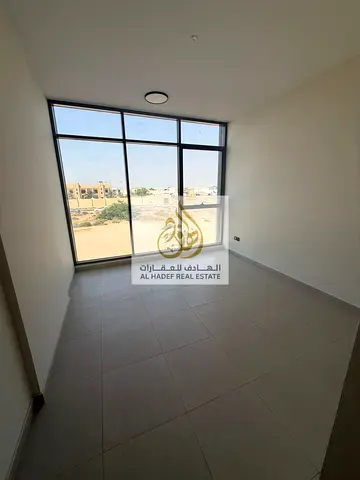 🏠 **للإيجار السنوي – تم الافتتاح الآن!** 🔥  ✨ **بناية مميزة جداً – أول ساكن** 📍 موقع ممتاز **خلف مرور عجمان** وقريب من **جامعة عجمان** و**مستشفى خل