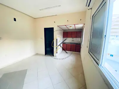 Lavish Studio Available ~ Fully Family Building ~ Opposite bus station