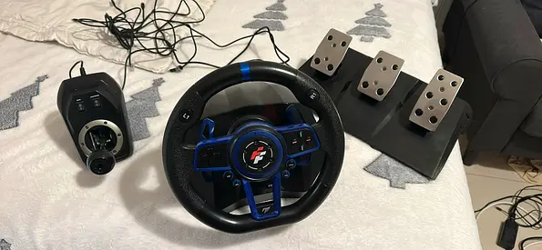 Logitech G29-style Racing Wheel with Pedals and Shifter - Good Condition