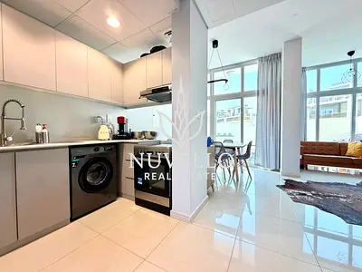 SINGLE ROW | UPGRADED | SPACIOUS FAMILY HOME