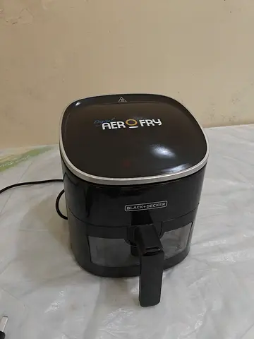 Black+Decker AeroFry Air Fryer - 4.2L, Vey Good Condition with 1.8years Warrant available