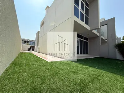 3 Bedrooms | Unfurnished | L Shaped Garden | Prime Location