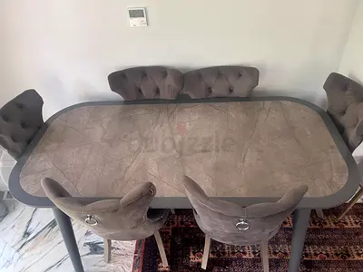 Wooden marble pattern table