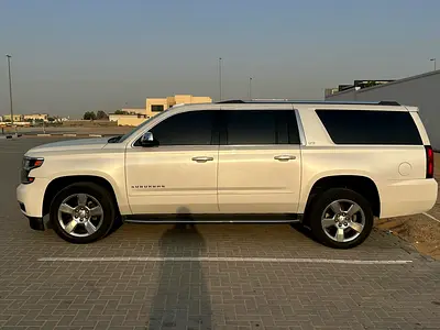 2017 Chevrolet SUBURBAN — фото 1