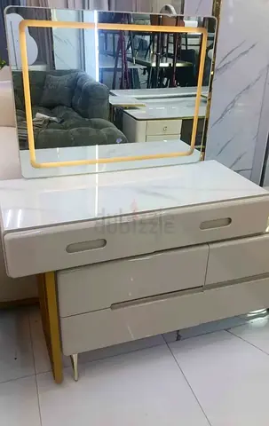 Luxury dressing table