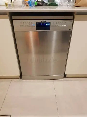 Free delivery Siemens Free-standing iQ300 Dishwasher in Silver Finish
