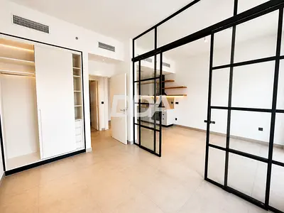 MODERN LIVING | VACANT 1BR | COMMUNITY VIEW