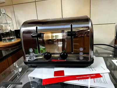Toaster for big family