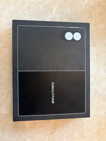 Samsung Fold 8, 256gb, graphite colour. One day old, with bill and box
