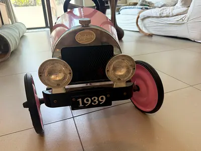 Baghera Vintage Ride-On Car - Pink, Classic 1939 Style