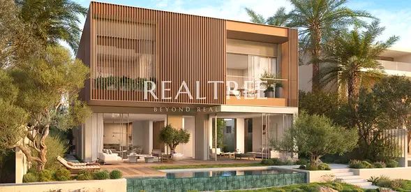 Spacious 5BR Villa | Prime Location | Close to Park & Amenities