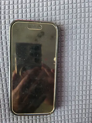 Excellent condition apple iPhone 15