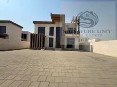 Brand New | 5BR Villa | 3 Parking | Garden