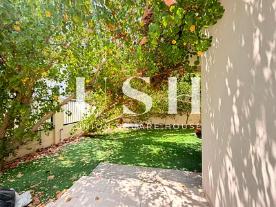 Single Row 4BR | End Unit | Private Garden | Vacant