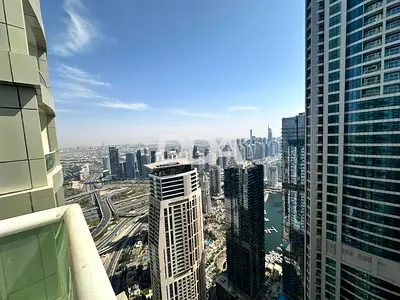 READY | HIGH FLOOR | PANORAMIC VIEWS OF CITY AND SEA | SPACIOUS