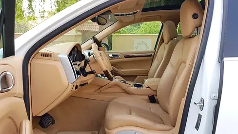 2015 Porsche CAYENNE — миниатюра 11