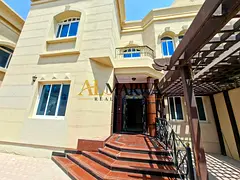 Spacious 4BR Villa with maidroom, laundry, store room Separate majilis ready to move