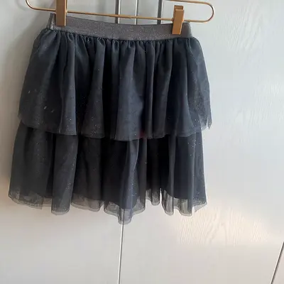 Girls gray layered tulle skirt with sparkle,size :9 -10 years old