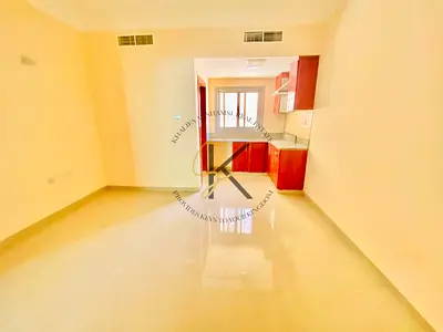 Specious studio \\ family building \\ central AC \\ muwaileh \\ just 18k