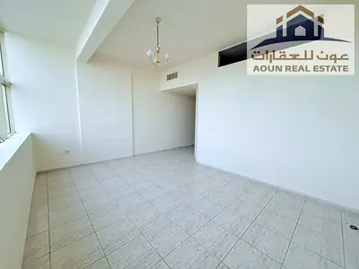 A room and a living room in Al-Majaz 2, Gamal Abdel Nasser Street for 35,000 for the first year, AC on the owner, 4 or 6 installments and security che