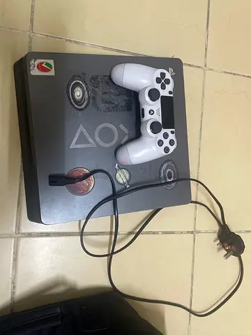 PlayStation 4 slim