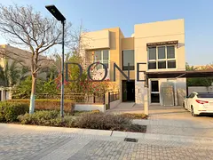 Independent 5-Bedrooms With Majlis+Living Area and Huge Garden