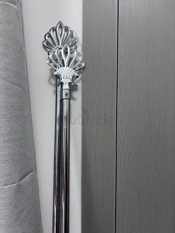 Adjustable Curtain Rod – AED 20