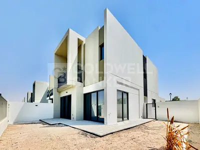 Large Corner Plot | Park Facing | Near Amenities