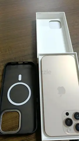iPhone 16 Pro max White (with MagSafe case) - Box included