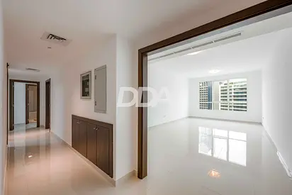 SPACIOUS 2BR | LARGE LAYOUT | BURJ KHALIFA VIEW