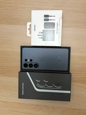 Samsung Galaxy S236 Ultra 256GB - Black with original box & charger