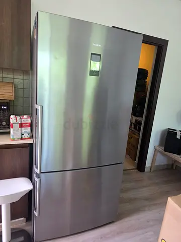 Siemens Latest Update IQ700 Bottom Freezer Huge Capicaty