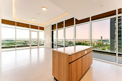 Corner Unit | Vacant | Community View
