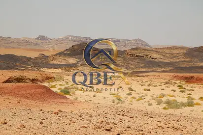 أرض متميزة مخصصة للاستخدام الصناعي والتجاري للبيع في أم القيوين، مقابل منطقتي أم ثوب والبراق.