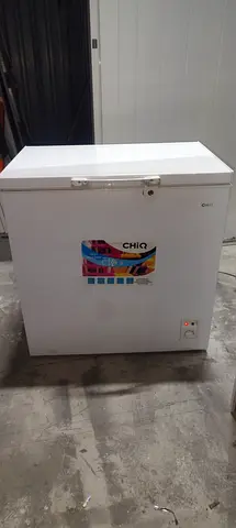 Freezer and refrigerator
