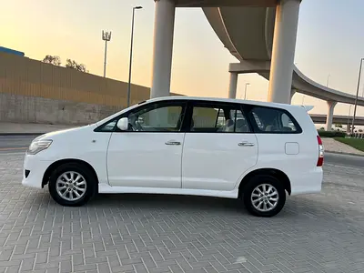 صورة 4 لـ 2015 Toyota INNOVA
