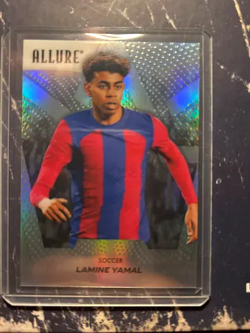 Lamine Yamal 2025 Upper Deck Allure SE Rookie Card #3