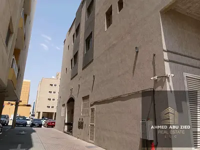 بناية سكنية تجارية للبيع في الجرف 3 – عجمان | زاوية | دخل 540 ألف درهم | قابل للزيادة