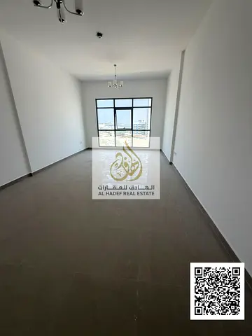 🌟 شقة غرفة وصالة جديدة أول ساكن + موقف شامل | بلكونة وخزائن بالحائط | برج ليوارة 1 (شارع الميناء)