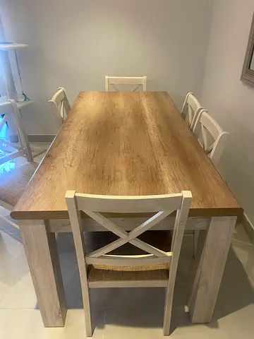 Home center Malaysian wood 6- seater Dining Table for Sale