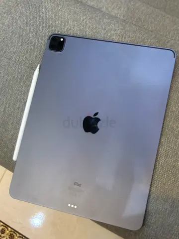 iPad Pro 13” Gen 4 with keyboard case and Apple Pencil
