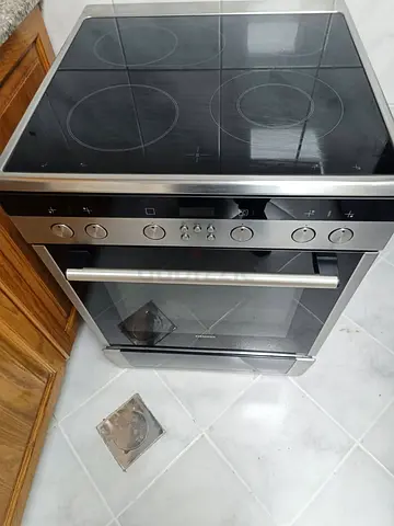 Siemens Electric Cooker with Ceramic Hob and Oven