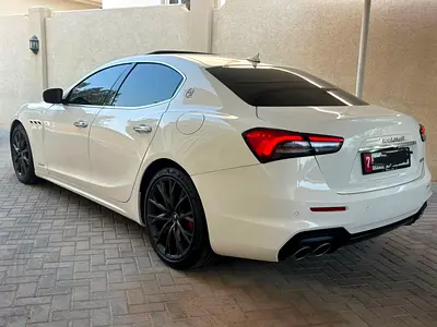 2022 Maserati GHIBLI photo 2