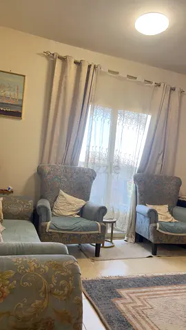 Used 3-seater fabric sofa with floral pattern - good condition scrabe