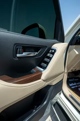 صورة 10 لـ 2025 Toyota LAND CRUISER