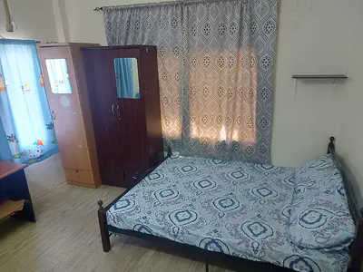 Furnished family room for rent near Union metro Deira