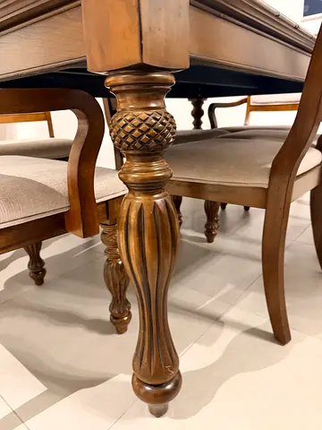 Dining table 6 seater Homecentre- must go today