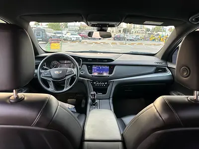 صورة 3 لـ 2022 Cadillac XT5